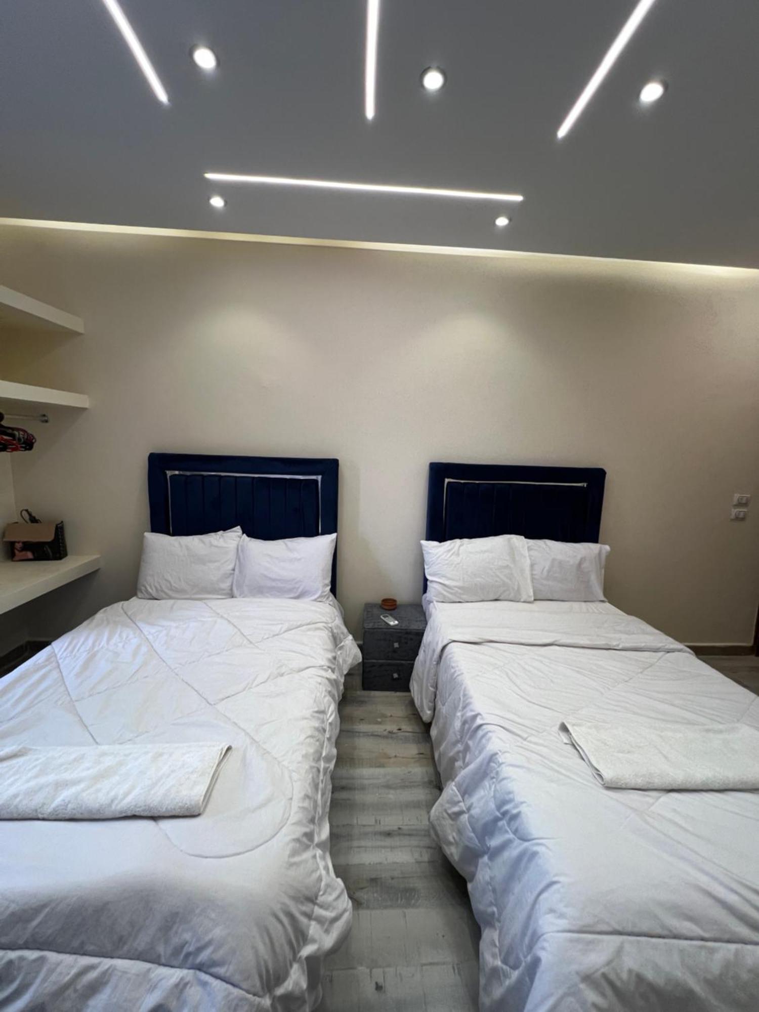 Moses Pyramids Inn Kafret el-Gabal Exterior foto