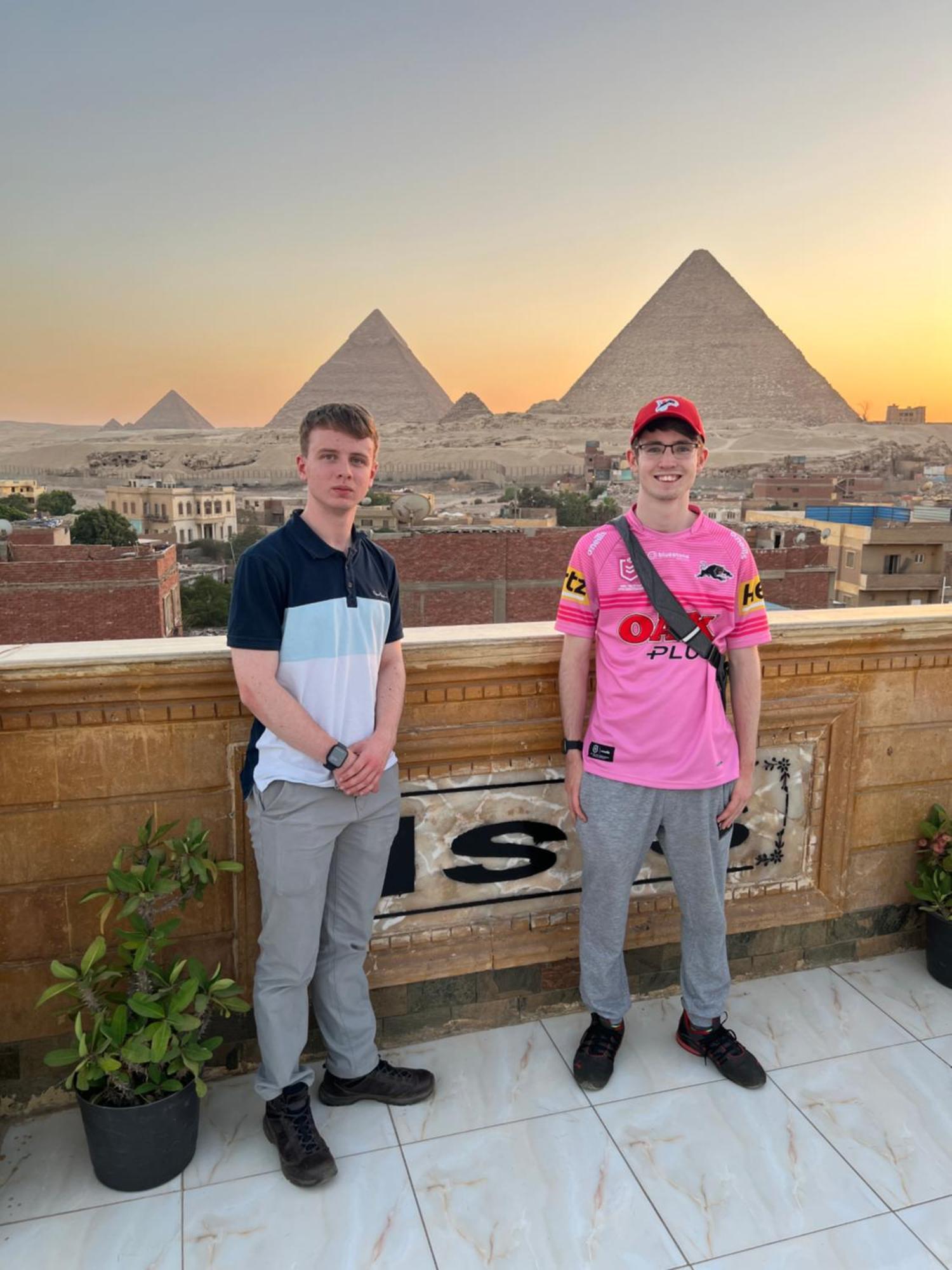 Moses Pyramids Inn Kafret el-Gabal Exterior foto
